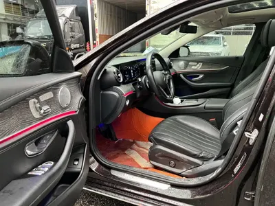 Mercedes-Benz E-Class 2021, 68000 км, за 36491.35 USD