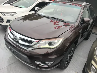 BYD S7 · 2015 год