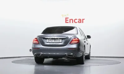 Mercedes-Benz E-Class 2018, 75897 км, за 14886.56 USD