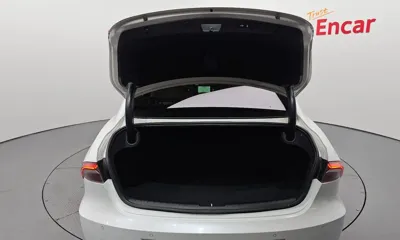 Hyundai Grandeur 2022, 85582 км, за 36172.42 USD - фото 20