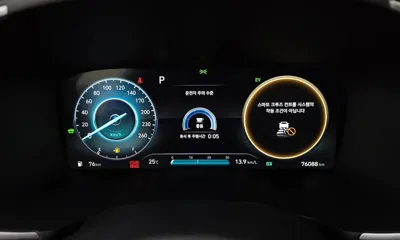 Hyundai Santafe 2023, 76088 км, за 19869.72 USD - фото 8