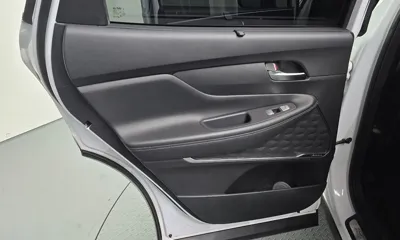 Hyundai Santafe 2023, 76088 км, за 19869.72 USD - фото 25