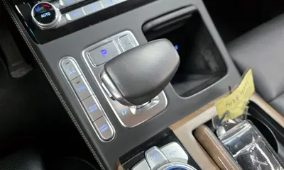 Genesis G90 2020, 131923 км, за 20707.16 USD - фото 9