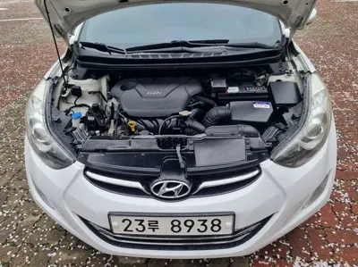 Hyundai Avante 2012, 181304 км, за 2330.31 USD - фото 9