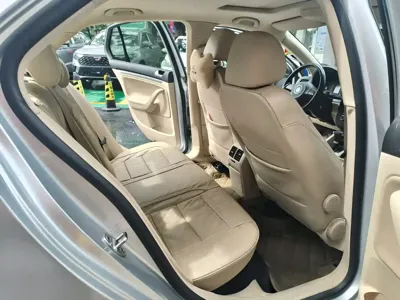 Volkswagen Sagitar 2011, 143000 км, за 2354.28 USD - фото 10