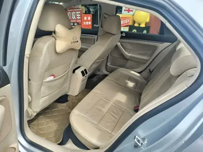 Volkswagen Sagitar 2011, 143000 км, за 2354.28 USD - фото 11