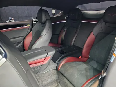 Bentley Continental 2023, 9000 км, за 182327.2 USD - фото 11
