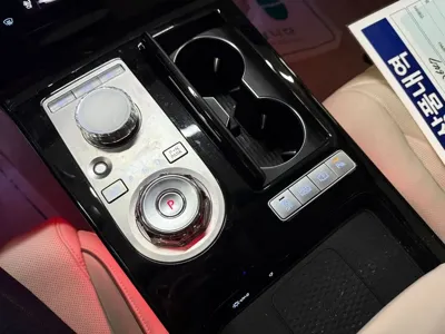 Genesis G80 2026, 9850 км, за 37133.57 USD - фото 7