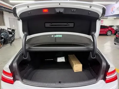 Genesis G80 2026, 9850 км, за 37133.57 USD - фото 20