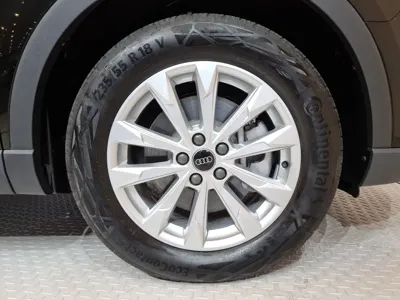 Audi Q3 2025, 1550 км, за 27302.86 USD