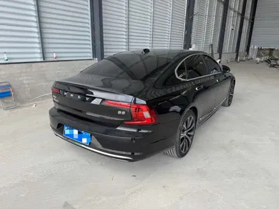 Volvo S90 2023, 43000 км, за 21715.53 USD - фото 8