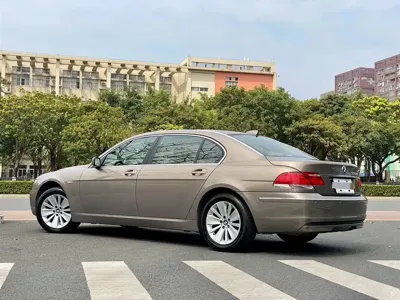 BMW 7 Series 2007, 210000 км, за 2766.28 USD
