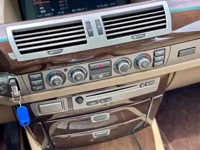 BMW 7 Series 2007, 210000 км, за 2766.28 USD