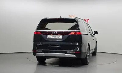 Kia Canival 2023, 153292 км, за 12013.92 USD
