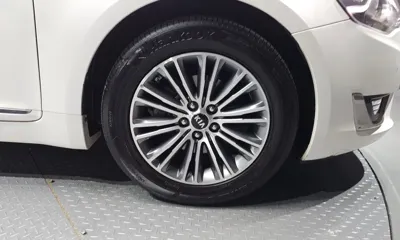 Kia K7 2016, 100200 км, за 5196 USD