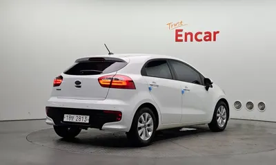Kia Pride 2017, 57789 км, за 3835.4 USD