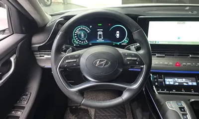 Hyundai Grandeur 2023, 140965 км, за 14535.84 USD - фото 13