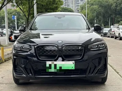 BMW iX3 2023, 23000 км, за 20834.23 USD