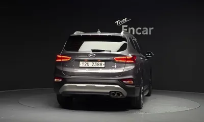 Hyundai Santafe 2019, 140478 км, за 10831.04 USD