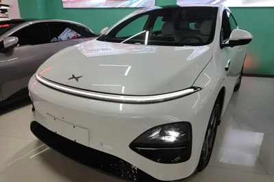 Xpeng G6 · 2025 год