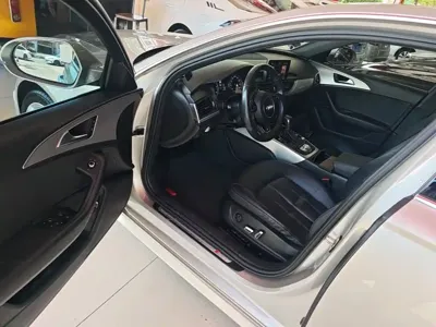 Audi A6L 2018, 142200 км, за 18577.7 USD - фото 16
