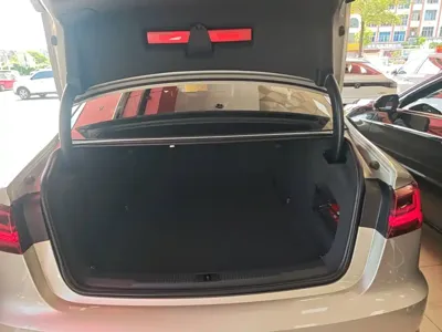 Audi A6L 2018, 142200 км, за 18577.7 USD - фото 19