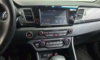 Kia Niro 2018, 144815 км, за 8334.96 USD - фото 12