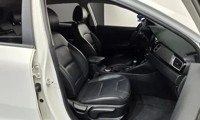 Kia Niro 2018, 144815 км, за 8334.96 USD - фото 26