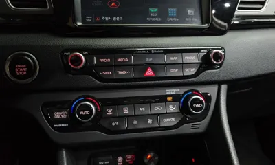 Kia Niro 2018, 144815 км, за 8334.96 USD - фото 31