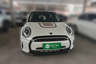 MINI MINI 2023, 11800 км, за 23158 USD