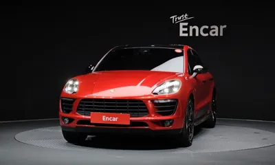 Porsche Macan 2018, 70269 км, за 22318.5 USD