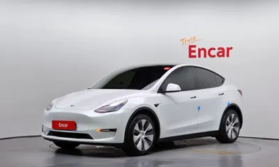 Tesla Model Y · 2022 год