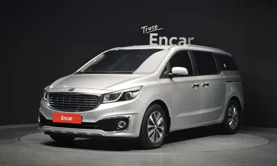 Kia Canival · 2017 год