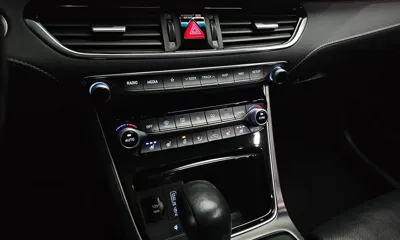 Hyundai Grandeur 2019, 93941 км, за 11093.61 USD - фото 18