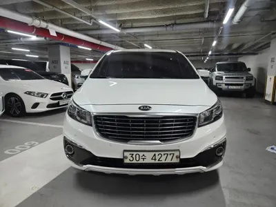 Kia Canival 2016, 163985 км, за 5081.44 USD