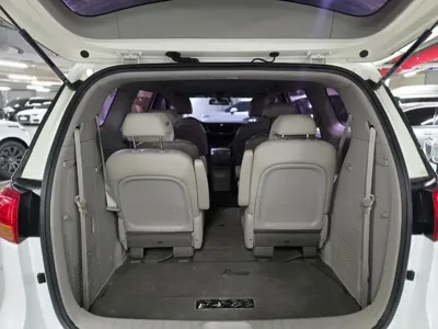 Kia Canival 2016, 163985 км, за 5081.44 USD - фото 18