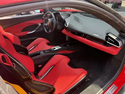 Ferrari 296 2025, 3000 км, за 508331.75 USD