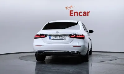 Mercedes-Benz E-Class 2021, 60852 км, за 23455.56 USD