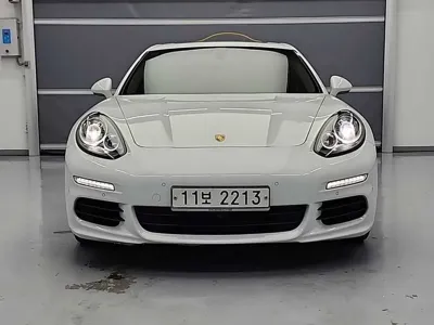 Porsche Panamera 2016, 130000 км, за 18051.73 USD