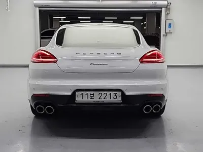 Porsche Panamera 2016, 130000 км, за 18051.73 USD