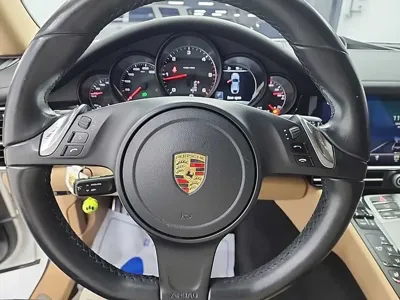 Porsche Panamera 2016, 130000 км, за 18051.73 USD - фото 8