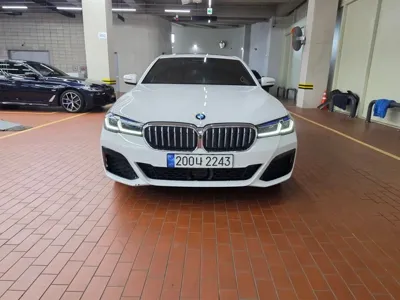 BMW 5-Series 2021, 29331 км, за 24944.2 USD