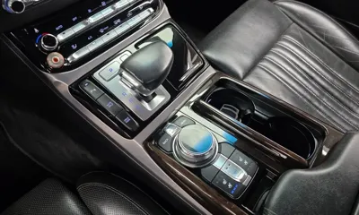Genesis EQ900