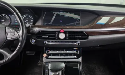 Genesis EQ900
