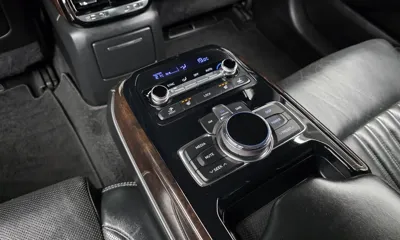 Genesis EQ900