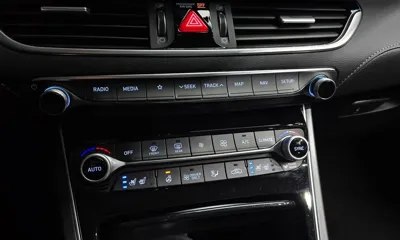 Hyundai Grandeur 2019, 46281 км, за 14260.59 USD - фото 31