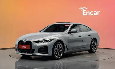 BMW i4 · 2023 год