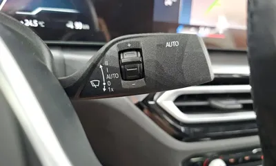 BMW i4 2023, 45463 км, за 31836.68 USD - фото 35