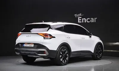 Kia Sportage 2023, 60095 км, за 18284.67 USD