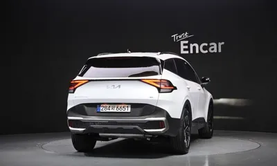 Kia Sportage 2023, 60095 км, за 18284.67 USD